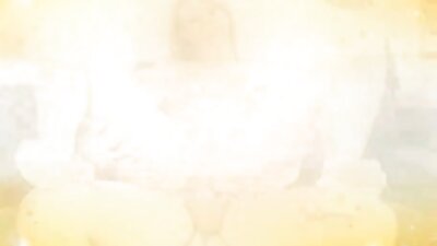 شقراء عرض كس جنس اجنبي مترجم يقفز الديك